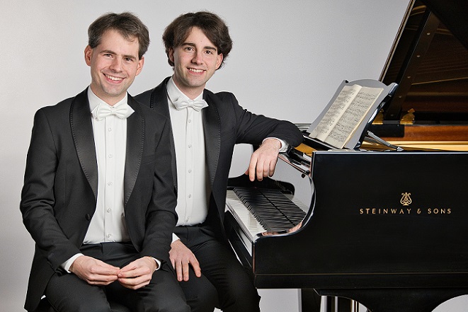 “Keine Träumerei!” Klavierkonzert für zwei und vier Hände mit Markus und Pascal Kaufmann